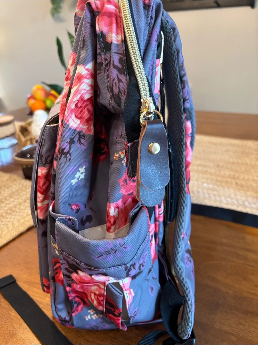 Floral Print Women’s Tote Bag - Pink Roses on Gray - Unbranded